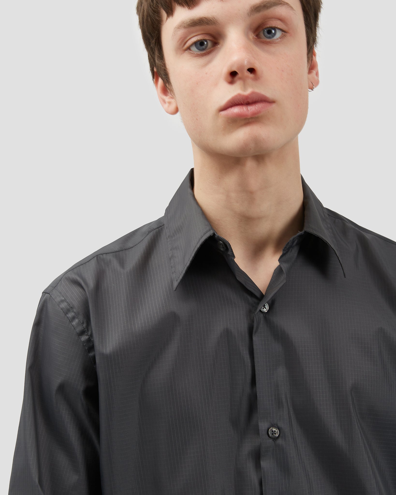 S/S Shirt Nylon Dark Grey