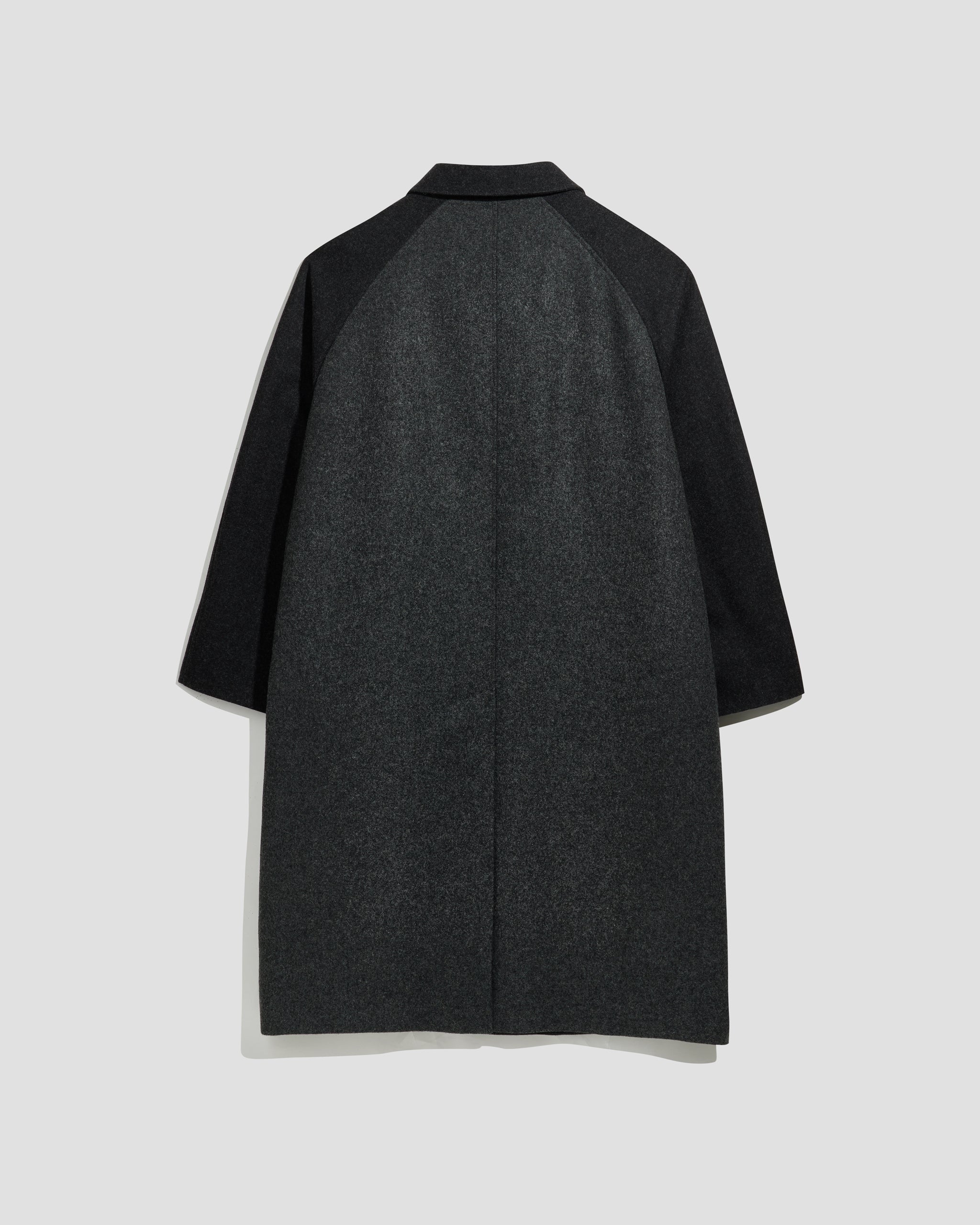 【YOKE】WOOL KARSEDOUBLEBREASTED OVERCOAT Zipped jacket in double-sided wool-cashmere fabric with mink